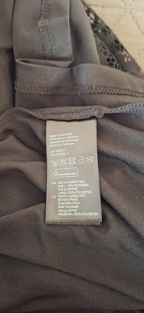 Čipkované šaty, l