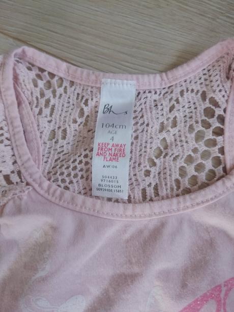 Tielko s potlačou, 104