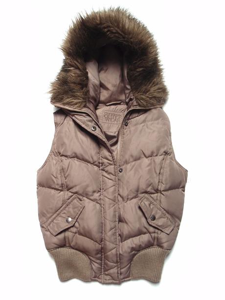 Futrovaná vesta, c&a,158