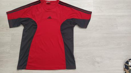 Športové tričko., l