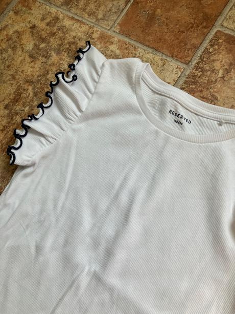 Tricko, reserved,158