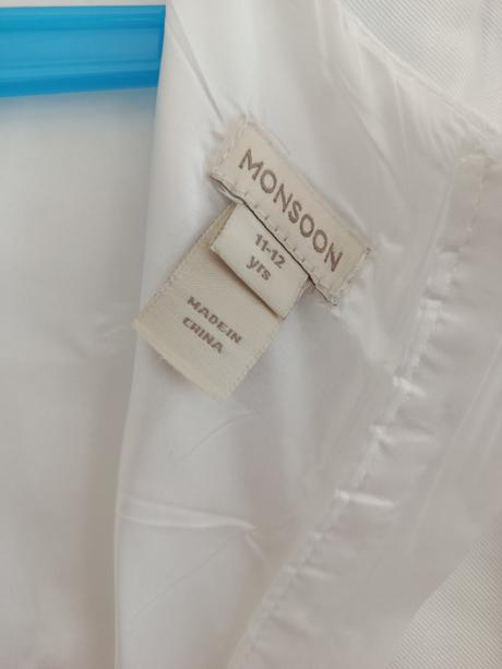 Šaty na 1. sväté prijímanie, 152