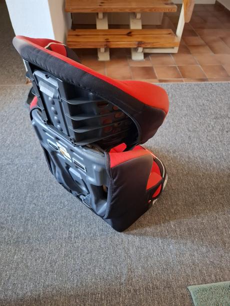 Detská autosedačka, ferrari