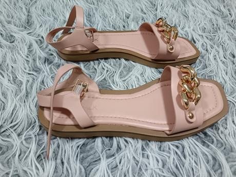 Ružové sandále, 38