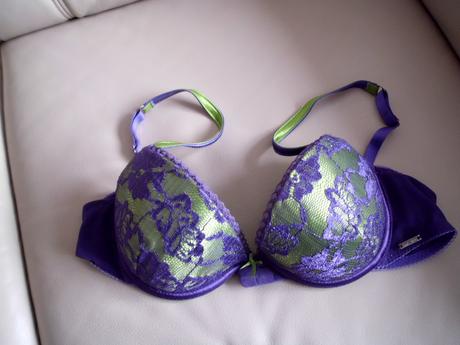 Med fialovozelená, 75b