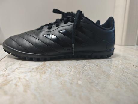 Kopačky -turfy a chrániče, adidas,36