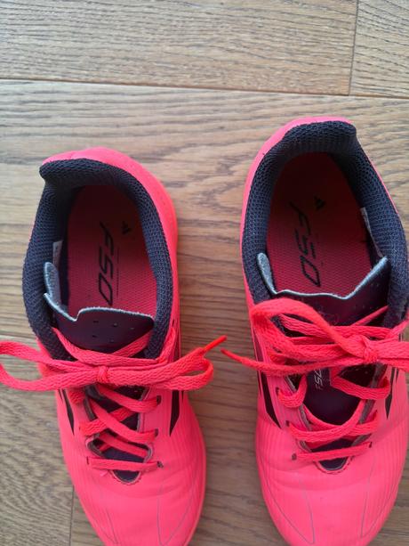 F50 adidas kopacky/halovky, adidas,35