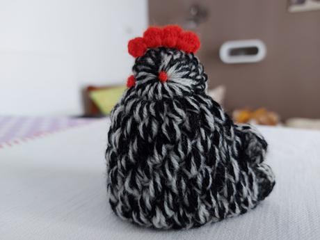 Veľkonočné háčkované sliepočky,