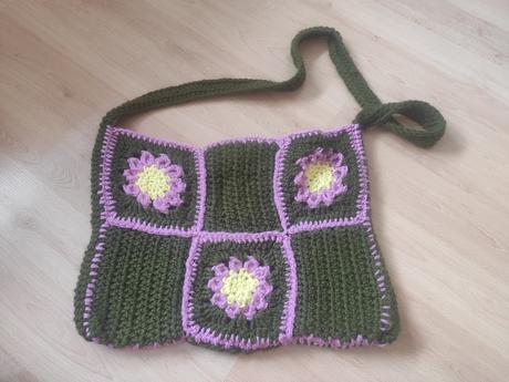 Háčkovaná taska, 
