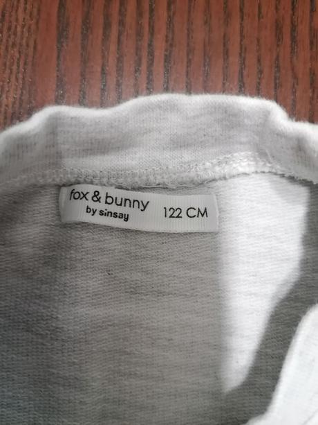 Mikiny 3 ks, reserved,122