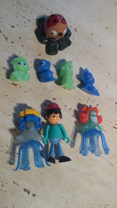 Hračky z kinderiek a iné,