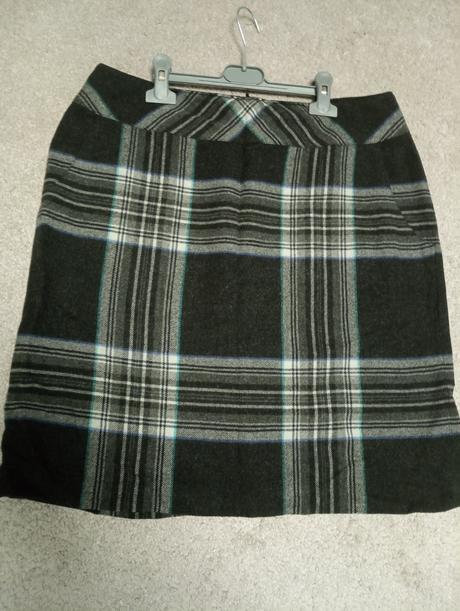 Károvaná sukňa l, l