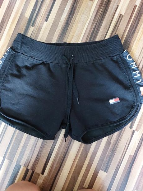 Kratasy, tommy hilfiger,158