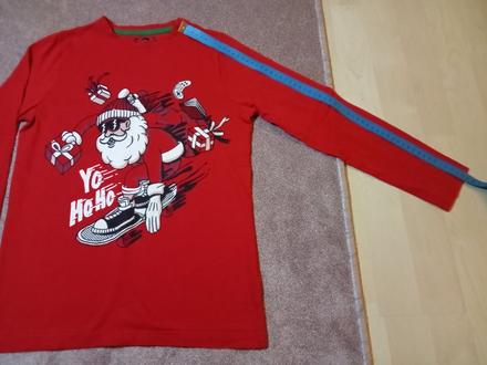 Pekné červené tričko s mikulášom, f&f,140