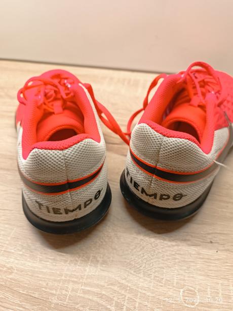 Halovky, nike,38