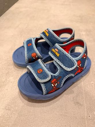 Sandálky spiderman, 29