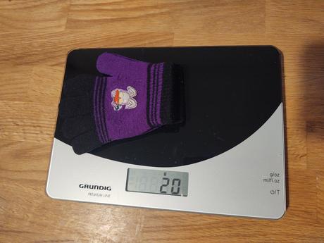 2 dievčenské rukavice na 2-3 roky, 