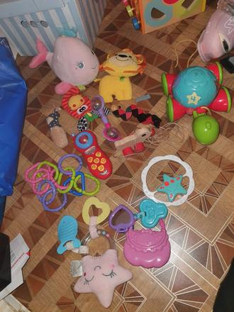 Hračky pre najmensich cena spolu,