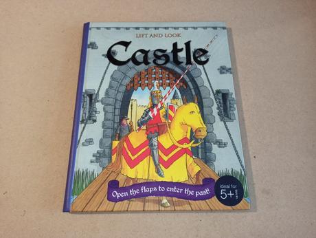 Lift and look castle, 