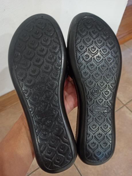 Dámske šľapky, 38