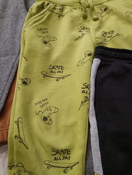 Zateplené teplaky, sinsay,140