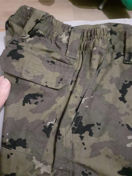 Nohavice maskáčové, 134