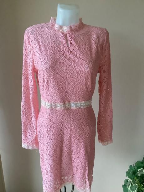 Krajkové šaty 2+1napoly, 40