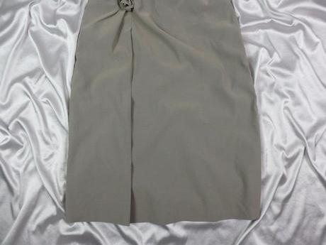 Kvalitné elegantné šaty, 44