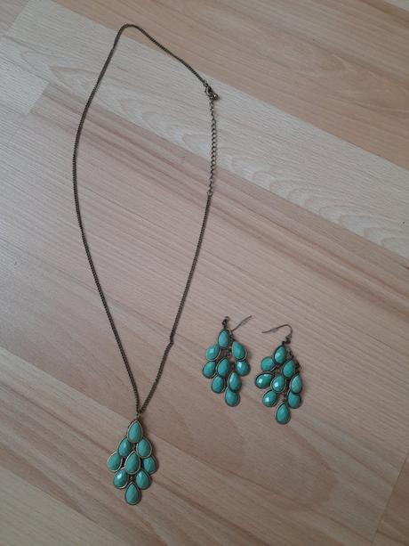 Náhrdelník a náušnice, avon