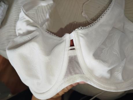 Triumph podprsenka 85e, triumph,85e