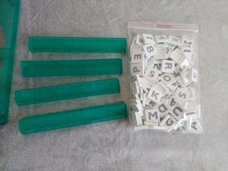 Upwords spoločenská hra,