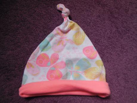 Dievčenská ľahka čiapočka, 74