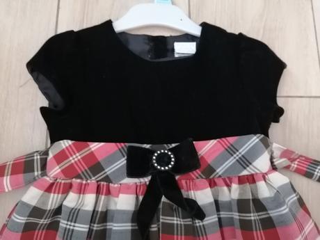 Slávnostné šaty, károvaná sukňa, 104