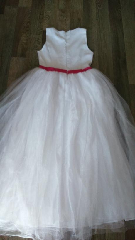 Šaty na 1sv.prijimanie, 158
