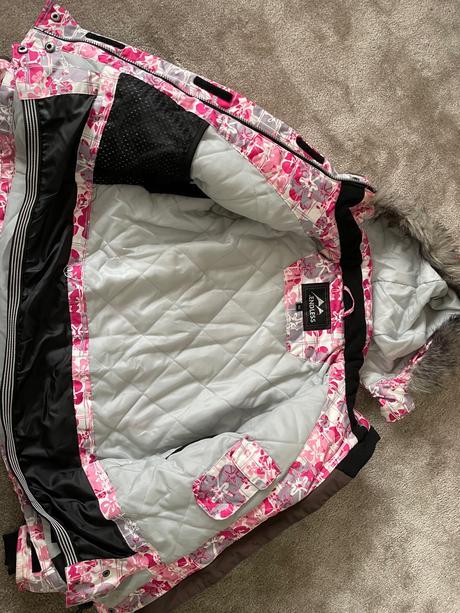 Lyziarska bunda, 152