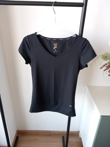 Čierne tričko na cvičenie f&f 36/s, f&f,s