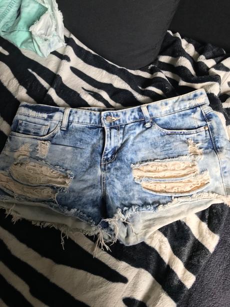 Stradivarius riflove šortky, stradivarius,40