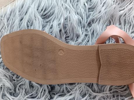 Ružové sandále, 38