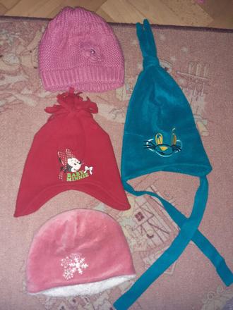 Sada čiapok pre dievčatko 6-18 mes. (4 ks), 68