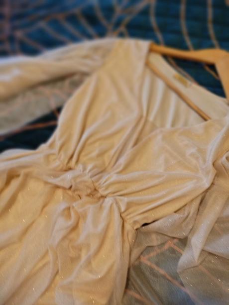 Spoločenské šaty, 40