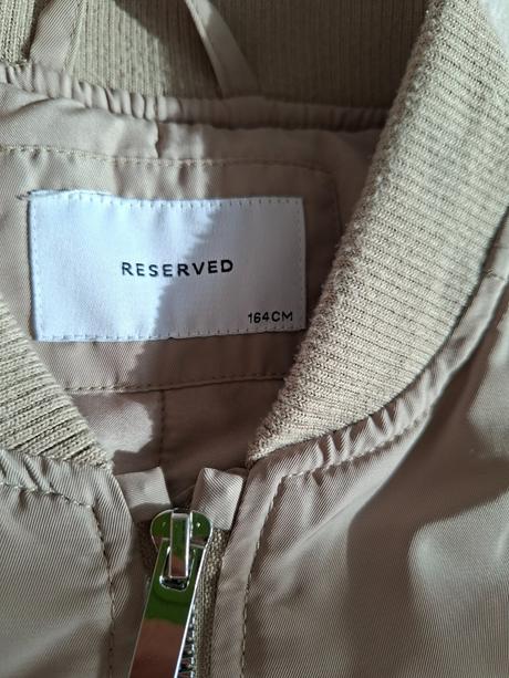 Prechodná vetrovka, reserved,164