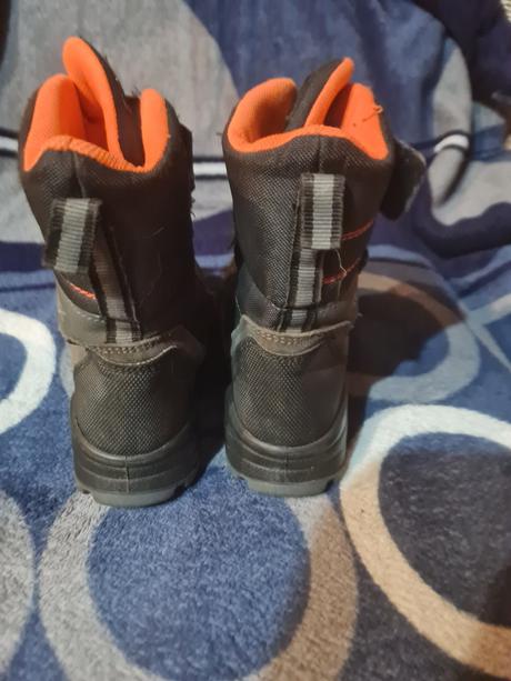 Zimne cizmy 30, 30