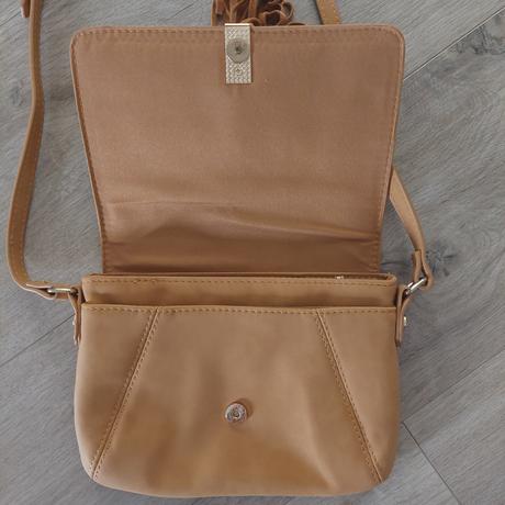 Kabelka crossbody, 