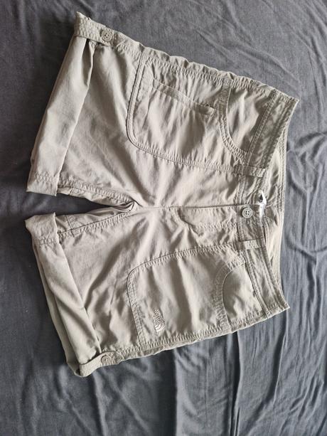 North face funkcne sortky, 38