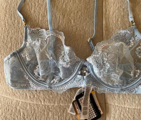 Nová bledomodrá čipkovaná mäkká podprsenka, 80 b, new yorker,80b
