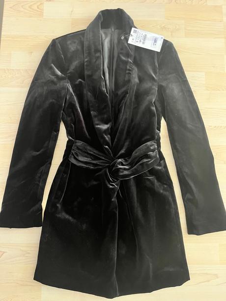 Zara zamatove saty, zara,s