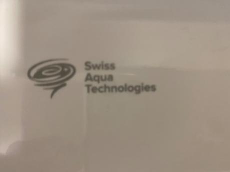 Kupelnova skrinka s umyvadlom, 