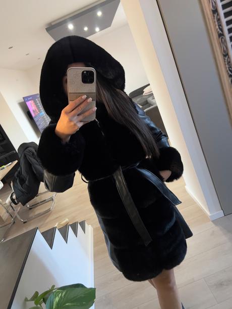 Zimnà bunda s kožušinou, s