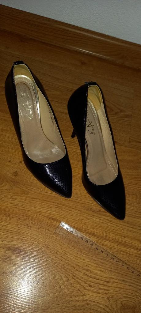 Lodičky kati 37, 37