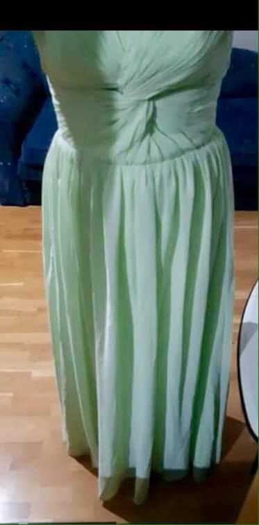 Spoločenské šaty, 38